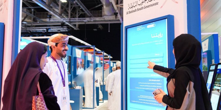 أكثر من 60 مؤسسة تنفذ مشاريع بـ28.7 مليون ريال وتستعرض فرصًا استثمارية بجنوب الباطنة