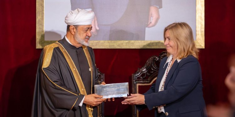 لماذا قدّمت مدريد «مفتاحها الذهبي» لجلالة السلطان المعظم؟.. إليك هذه الملعومات عنه بالتفصيل