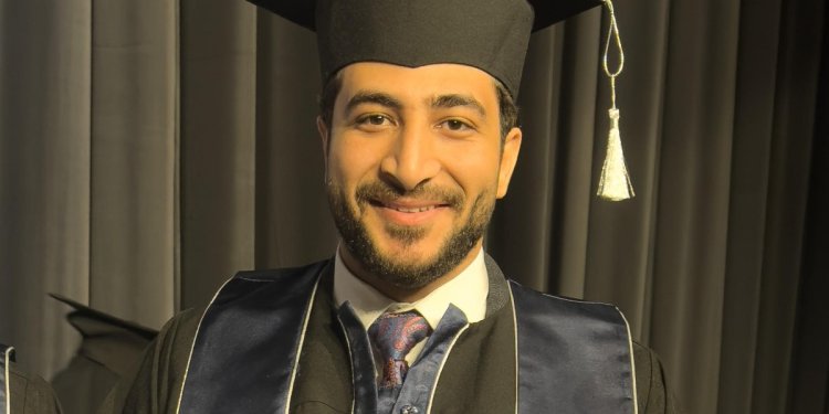 باحث يُطوّر نظامًا ذكيًا لخدمة ذوي الإعاقة البصرية والسمعية في سلطنة عُمان