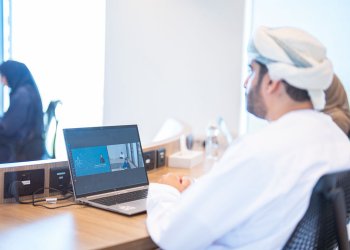 الأكاديمية السلطانية للإدارة تطلق برنامجين في القيادة بنظام التعلم عن بُعد