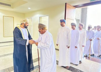 ولاية الحمراء تشهد استقبالا رسميا للمهنئين في اليوم الوطني المجيد