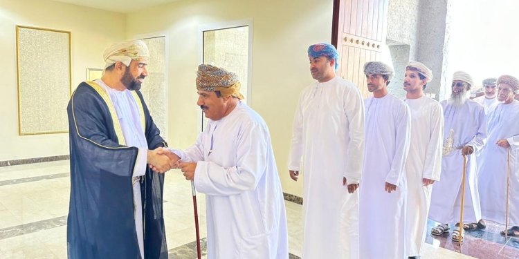 ولاية الحمراء تشهد استقبالا رسميا للمهنئين في اليوم الوطني المجيد