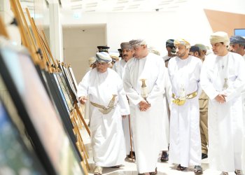 حارات إزكي بين الأصالة والمعاصرة… ملتقى ثقافي يفتح ملف الهوية والتراث والتنمية