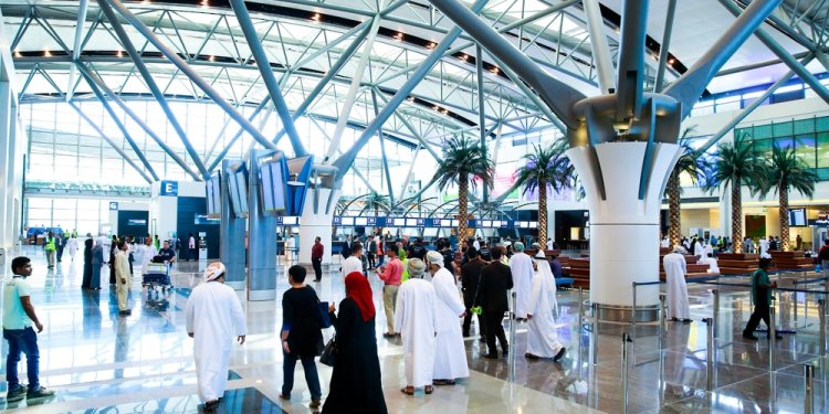11.17 مليون مسافر عبر مطارات عُمان حتى سبتمبر 2025.. والهنديون يتصدرون القائمة