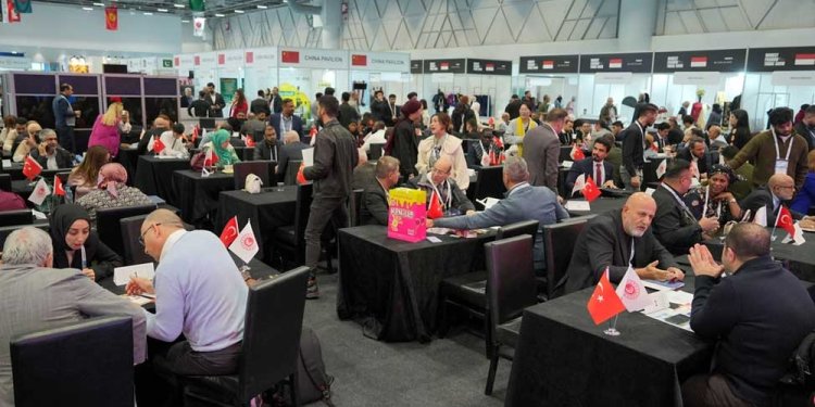 مشاركة عُمانية واسعة في إسطنبول لتعميق الشراكات وتوسيع الصادرات