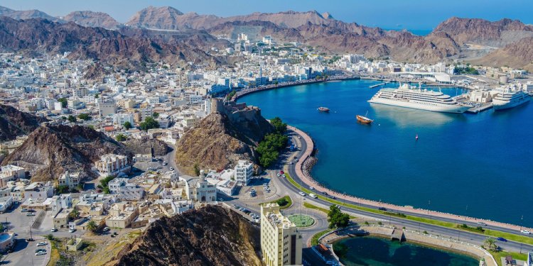   مسؤولون وسفراء من الدّول الشقيقة يُشيدون بإنجازات سلطنة عُمان في يومها الوطني المجيد
