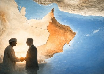 لماذا تنجح «مسقط» حين يفشل الآخرون؟