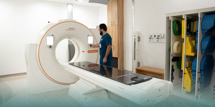 دقة وأمان بمعايير دولية: إنجاز جديد للعلاج الإشعاعي بالمدينة الطبية الجامعية
