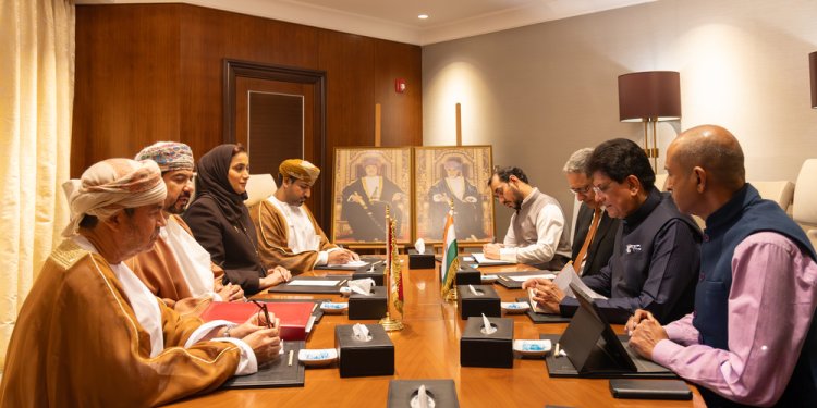 لقاء عُماني هندي لبحث آليات تنفيذ اتفاقية الشراكة الاقتصادية وتعزيز الاستثمارات المشتركة