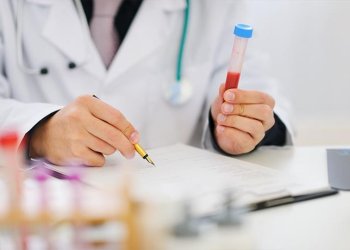 انتبه قبل عقد القِران.. ماذا تغيّر في «الفحص قبل الزواج» بعد تنظيمه بمرسوم سلطاني؟