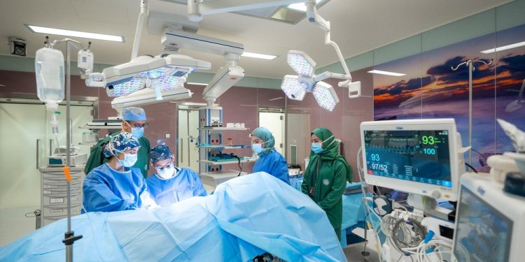 توسعة جديدة تضم 7 غرف عمليات متقدمة بمستشفى جامعة السلطان قابوس