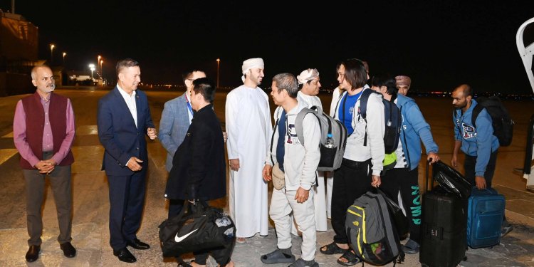 بجهودٍ عُمانية .. الإفراجُ عن طاقم السّفينة إترنيتي سي في اليمن