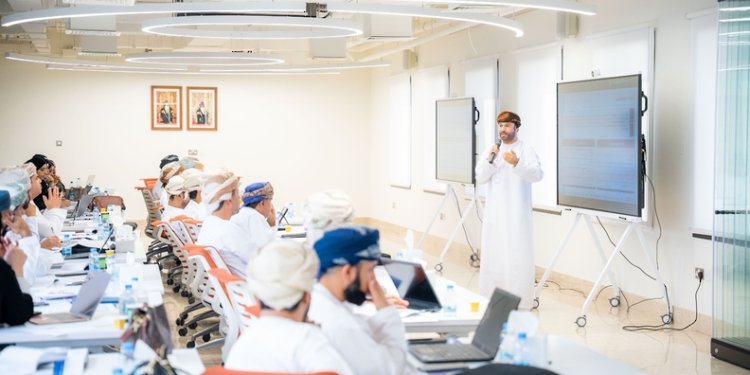 “ريادة” تُطلق الخطة التنفيذية لقطاع المؤسسات الصغيرة والمتوسطة 2026–2030