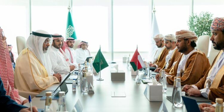 شراكة صناعية متقدّمة: اكتمال المرحلة الثانية من التكامل الصناعي بين عُمان والسعودية
