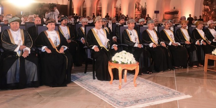 برعاية سمو السّيد شهاب.. سلطنة عُمان تحتفي بمرور 100 عام على اكتشاف النفط والغاز