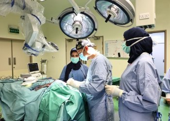 313 عملية جراحية متقدمة تجسّد اللامركزية وتكامل الخدمات التخصصية بـ “خولة والنهضة”