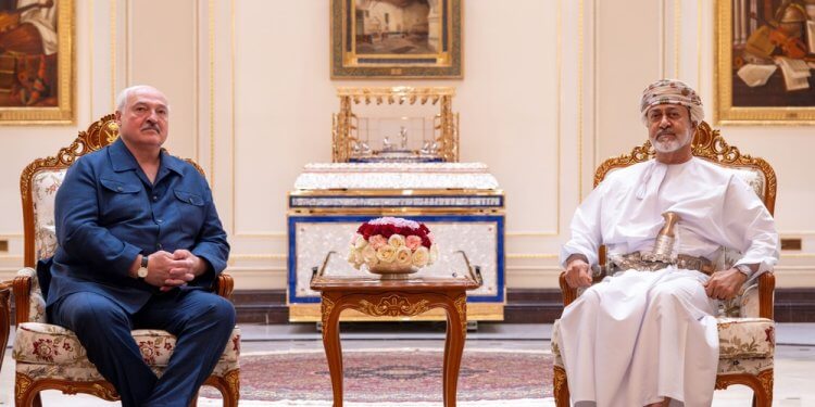 جلالة السُّلطان ورئيس بيلاروس يبحثان فرص الاستثمار ونموّ اقتصاد البلدين