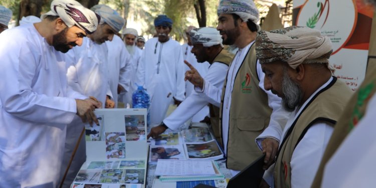 ولاية الحمراء تحتفي بكبار السن في ملتقى سنوي