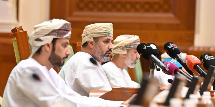 إليكم أبرز ما جاء في حديث وزير العمل أمام مجلس الشورى