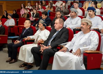 بمشاركة 84 طالباً وطالبةً.. افتتاح النسخة الثالثة من برنامج اللغة العربية والثقافة العُمانية