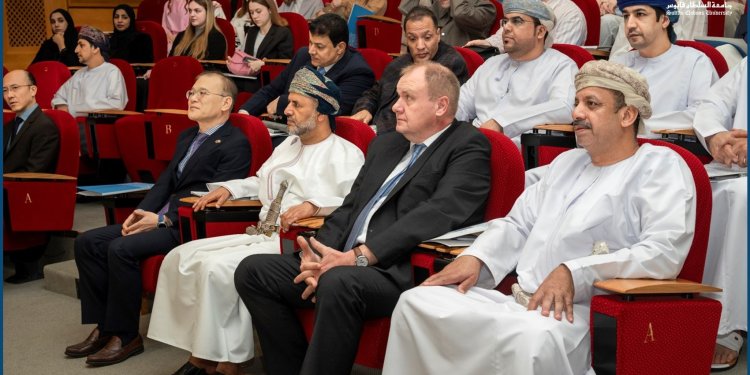 بمشاركة 84 طالباً وطالبةً.. افتتاح النسخة الثالثة من برنامج اللغة العربية والثقافة العُمانية