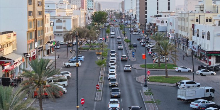 1.85 مليون مركبة على طرق سلطنة عُمان.. الأرقام تواصل الارتفاع