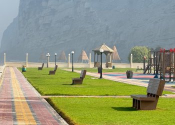 بلدية مسندم تواصل تطوير القرى البحرية وتعزيز جودة الحياة في 2025