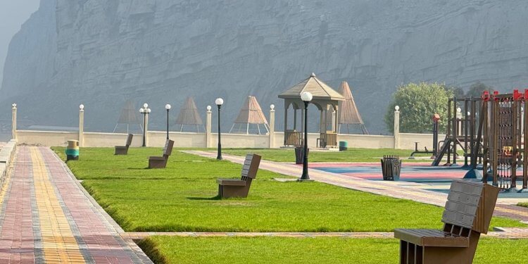 بلدية مسندم تواصل تطوير القرى البحرية وتعزيز جودة الحياة في 2025