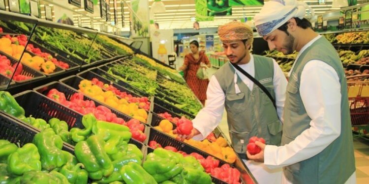 وزارة الاقتصاد: مسار التضخم في سلطنة عُمان يستقر عند 1% خلال 2025 متوافقاً مع التوقعات