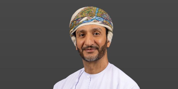 وزير الثقافة والرياضة والشباب: المرسوم السلطاني بإنشاء مكتبة عُمان الوطنية يجسّد الفكر السامي لصون الثقافة وحفظ الذاكرة الوطنية