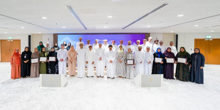 تتويجًا للكفاءات القيادية في الصناعات الثقافية .. الأكاديمية السلطانية للإدارة تختتم برنامج القيادة في الصناعات الثقافية والإبداعية
