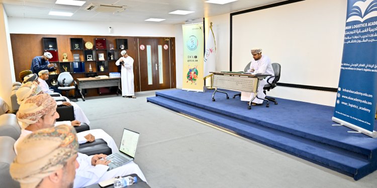 12 فريقاً يمثلون نخبة من الجامعات والكليات في بطولة كوراثون