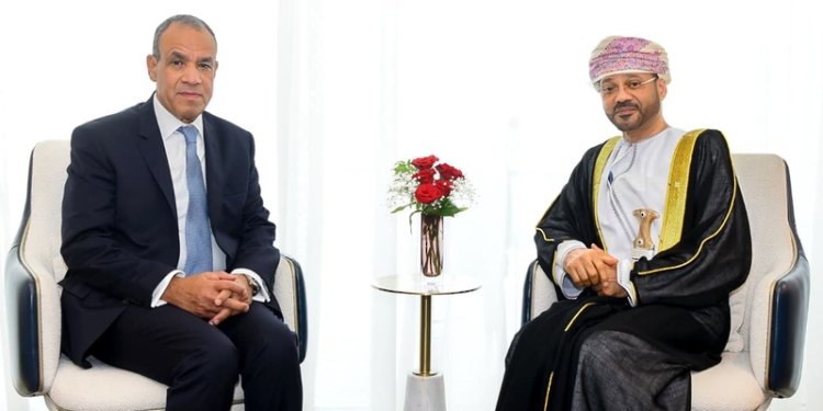 مباحثات عُمانية مصرية حول مستجدات التصعيد العسكري في المنطقة