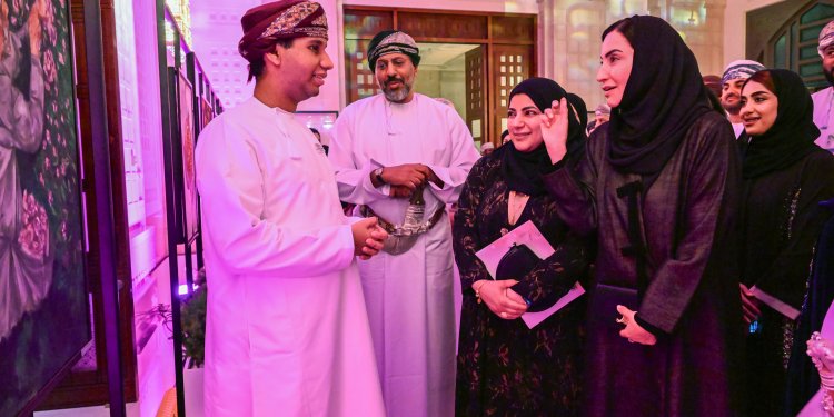 وزارة التنمية الاجتماعية تنظم معرض طيف التوحد للفنون الثالث بدار الأوبرا السلطانية
