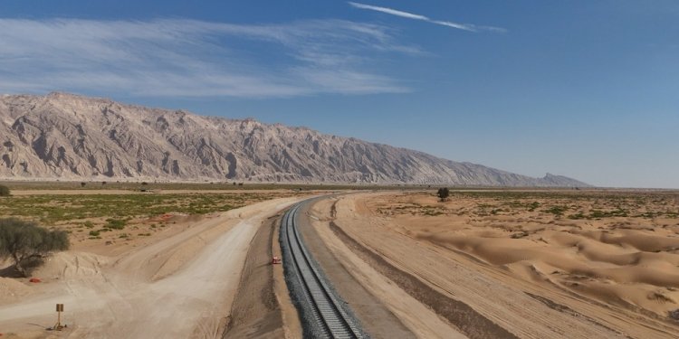 إنجاز 40 بالمائة من أعمال مشروع ربط سكك الحديد بين سلطنة عُمان والإمارات