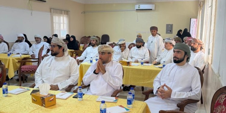 بلدية مسندم تعزز الوعي الوظيفي بندوة متخصصة حول حقوق وواجبات الموظف