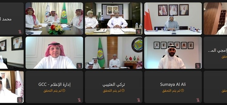 عُمان تؤكد أهمية الخطاب الإعلامي الخليجي الموحد في اجتماع استثنائي لوكلاء الإعلام