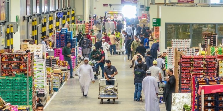 استعدادًا لعيد الأضحى.. متابعة مستمرة لتوافر المحاصيل بالأسواق المركزيّة