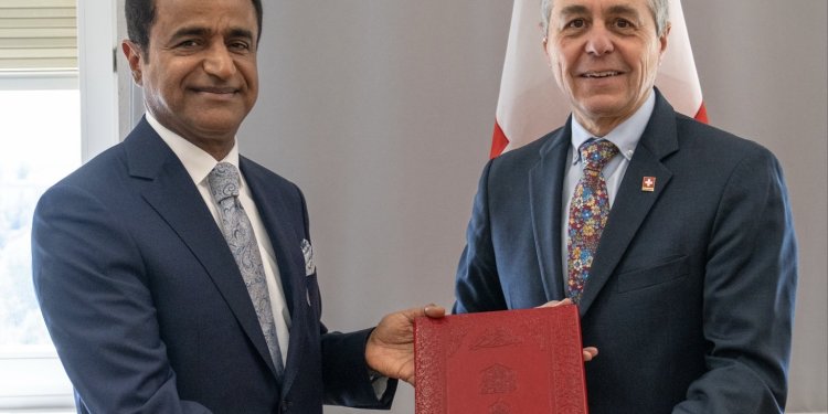 جلالةُ السُّلطان المعظّم يبعثُ رسالةً خطيّةً إلى رئيسِ الاتحاد السويسري