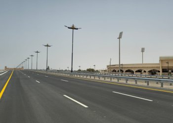 افتتاح جزء جديد بطول 7 كيلومترات من مشروع طريق السلطان تركي بن سعيد