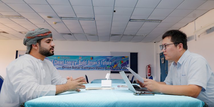 جامعة شناص تستضيف لقاءً تعريفيًا ببرنامج التدريب المقرون بالتوظيف