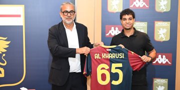 نادي جنوة الإيطالي يُوقع عقدًا احترافيًّا مع اللاعب صهيب الخروصي