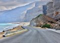 من سواحل الشرقية إلى ضباب ظفار.. رحلة على الطريق العابر لبحر العرب