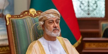 جلالةُ السُّلطان يشيد بأداء المؤسسات الحكومية.. ويوجّه بتنظيم استخدام الأطفال لوسائل التواصل الرقمية