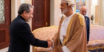 جلالة السُّلطان يبحث مستجدات المفاوضات الإيرانية – الأمريكية بقصر البركة العامر