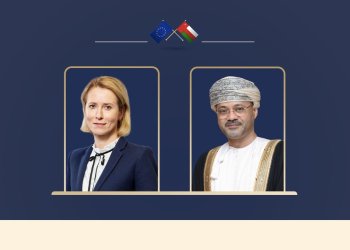 اتصال عُماني أوروبي يدعو لخفض التصعيد وتأمين الممرات البحرية