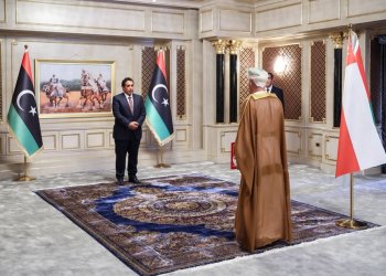 ‎سفير سلطنة عُمان يقدم أوراق اعتماده إلى رئيس المجلس الرئاسي الليبي