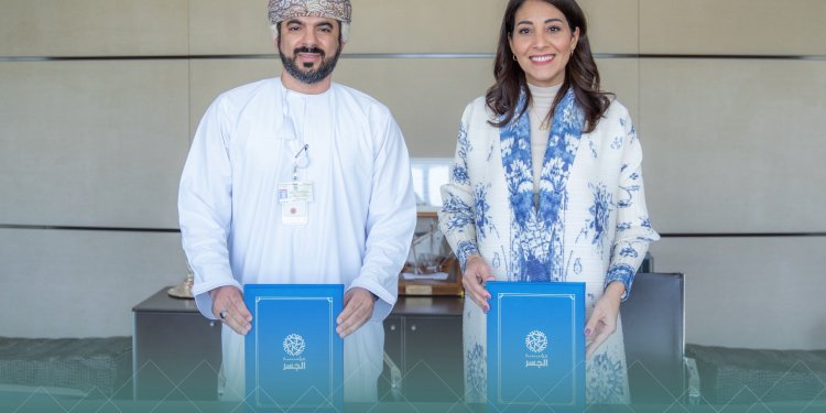 اتفاقية بين المدينة الطبية الجامعية والجسر الخيرية لدعم أجهزة الأكسجة الغشائية والتنفس الصناعي المنزلي