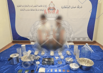 إحباط محاولة تهريب كمية كبيرة من الماريجوانا والكريستال بجنوب الباطنة