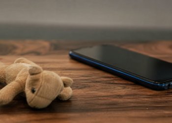 الأطفال ليسوا مادة لـ«الترند».. عقوبات تصل إلى السجن 3 سنوات لمحتوى قد يراه البعض عاديًا